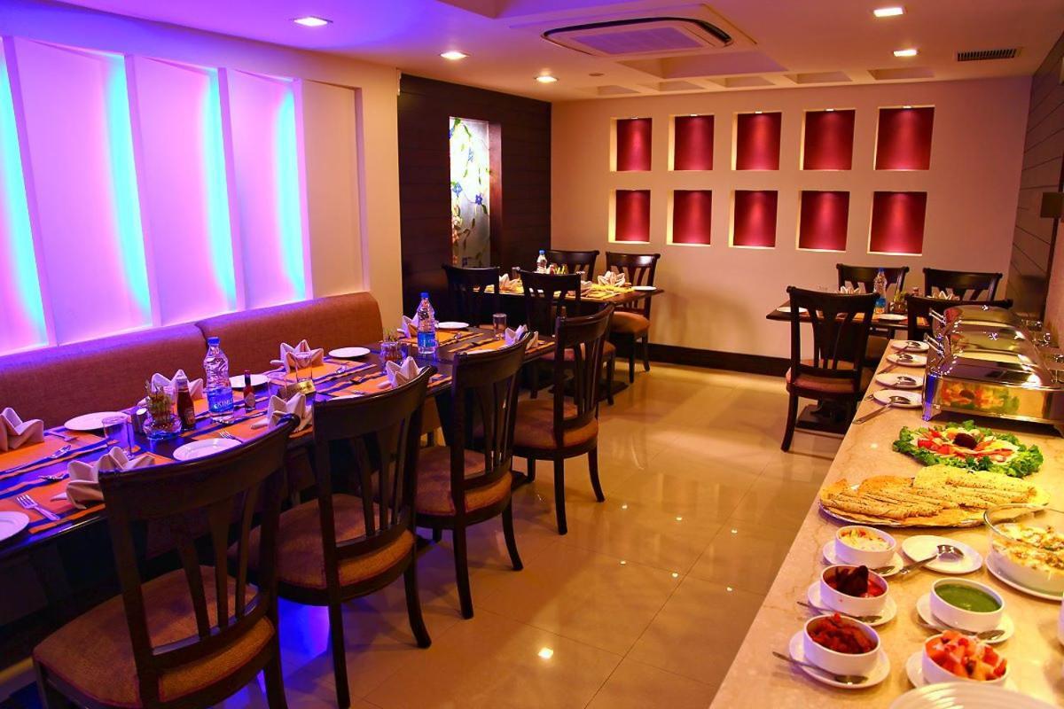 Hotel Florence Nowe Delhi Zewnętrze zdjęcie